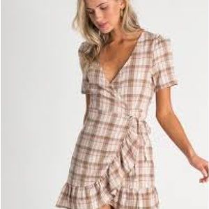 Billabong Women’s Santos wrap dress (size 8 in Australian sizing!!!)